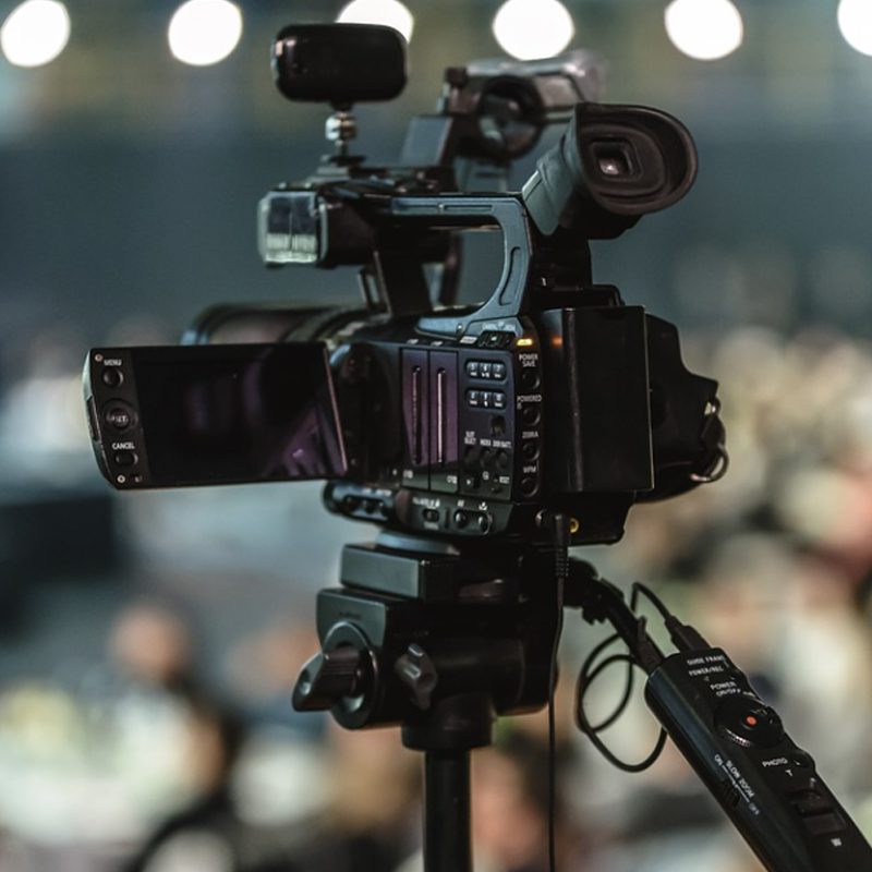 lens-3143893_960_720